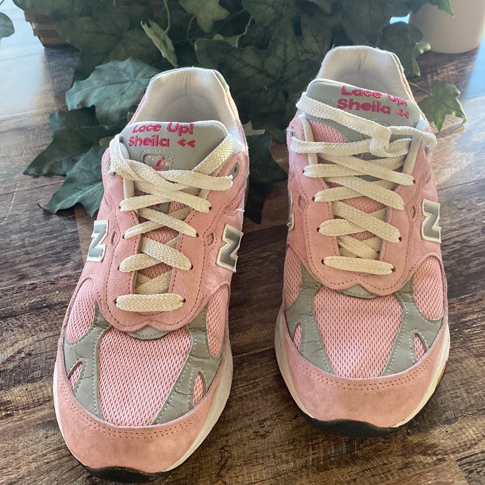 New Balance 993 walking shoe